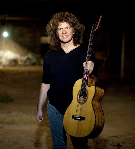 Unveiling Pat Metheny's Influence in Expanding the Horizons of Jazz