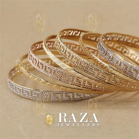 Unveiling the Versatility of Gold Bangles for Every Occasion