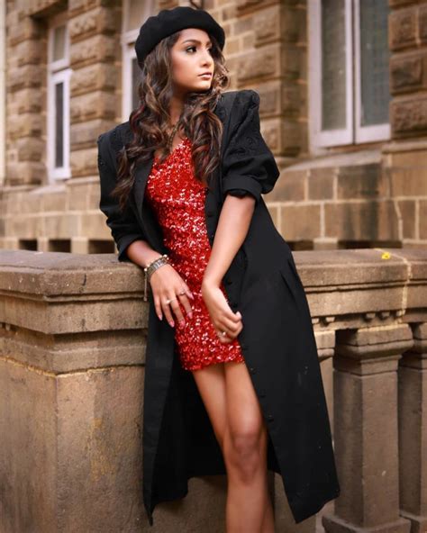 Vishakha Mohite's Unique Style and Personality