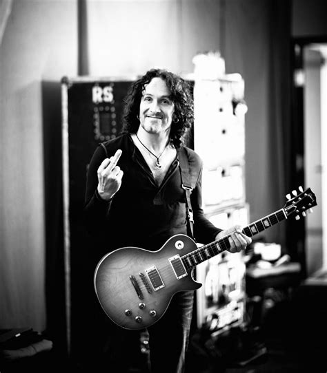 Vivian Campbell's Impact on the Rock Music Scene