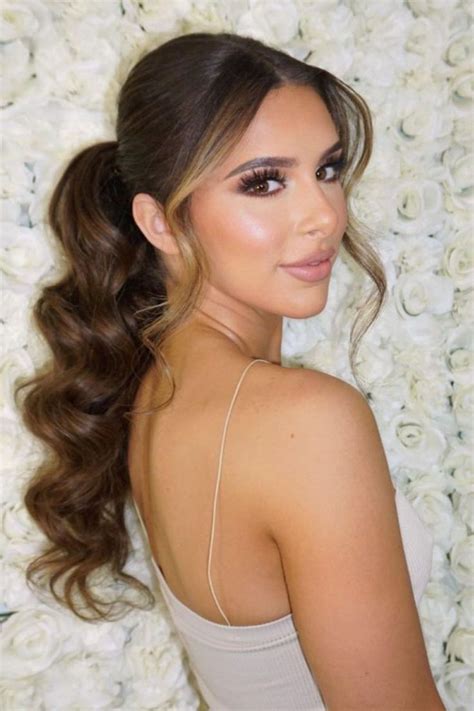 Yazmin's Trendsetting Hairstyles and Makeup Looks