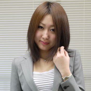 Yukari Shirakawa Biography