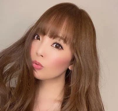 Yura Hitomi: Net Worth and Investments